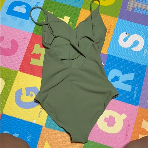 Lululemon Swimwear - Picture 2 of 2